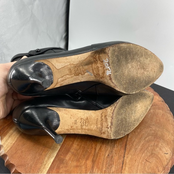 VIA SPIGA Italian leather ankle booties with heel Sz 8  - Black pointed toe - Picture 8 of 9